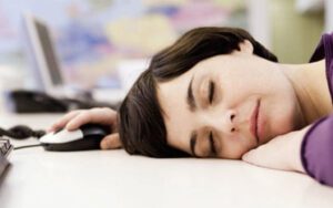 dormire in ufficio